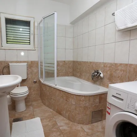 Apartment Kuzmanic *