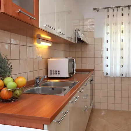 Kuzmanic Apartment Trogir