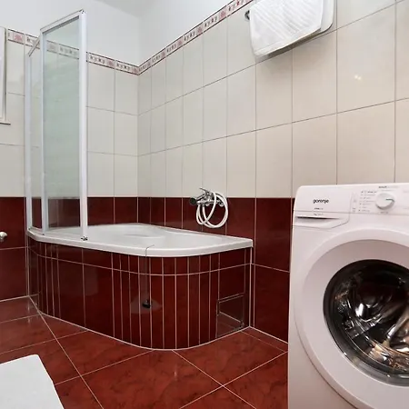 Kuzmanic Apartment Trogir