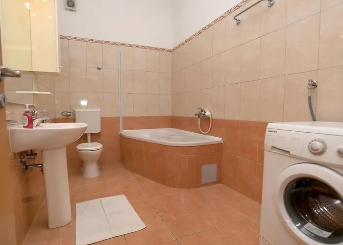 Kuzmanic トロギール